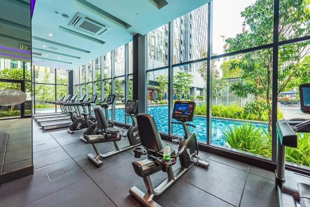 Star Holiday Sky Pool Klcc 쿠알라룸푸르 0*,