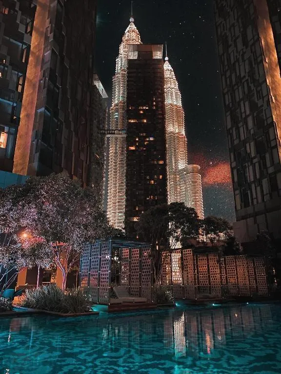 Star Holiday Sky Pool Klcc Kuala Lumpur